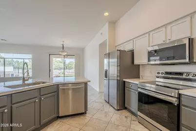 3910 E Carson Road, Phoenix, AZ 85042 - Photo 8