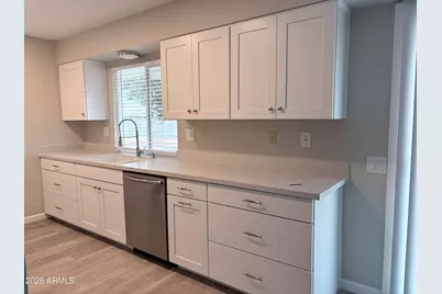 9921 W Oak Ridge Drive, Sun City, AZ 85351 - Photo 6
