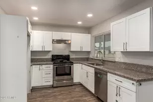 6428 W Sunnyslope Ln, Glendale, AZ 85302 - Photo 10