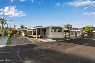 10401 N Cave Creek Rd, Phoenix, AZ 85020 - Photo 26