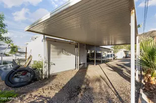 10401 N Cave Creek Rd, Phoenix, AZ 85020 - Photo 22