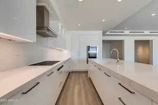 6587 N Palmeraie Blvd, Phoenix, AZ 85001 - Photo 12