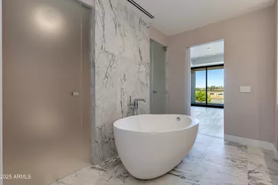 6587 N Palmeraie Boulevard #2011, Phoenix, AZ 85001 - Photo 24