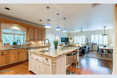 5130 N 32nd Place, Phoenix, AZ 85018 - Photo 6