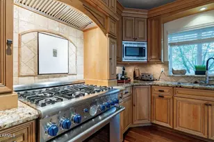 5130 N 32nd Pl, Phoenix, AZ 85018 - Photo 8