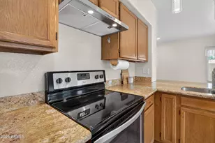 310 E Vaughn Ave, Gilbert, AZ 85234 - Photo 16