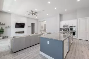 9345 W Robin Ln, Peoria, AZ 85383 - Photo 8