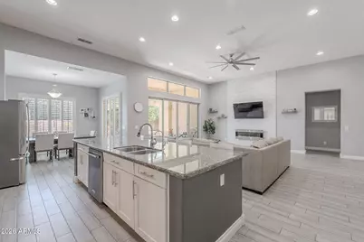 9345 W Robin Lane, Peoria, AZ 85383 - Photo 6