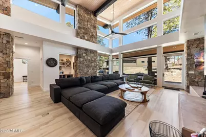 3560 S Clubhouse Circle, Flagstaff, AZ 86005 - Photo 2