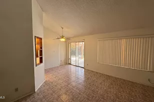 3951 W Aster Dr, Phoenix, AZ 85029 - Photo 10