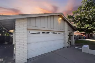 3951 W Aster Dr, Phoenix, AZ 85029 - Photo 4