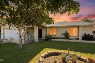 3951 W Aster Dr, Phoenix, AZ 85029 - Photo 1