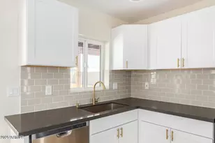 902 E Fairmount Ave, Phoenix, AZ 85014 - Photo 18