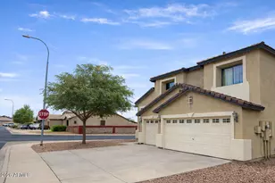 10901 W Locust Ln, Avondale, AZ 85323 - Photo 2