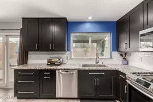 10866 W Adam Ave, Peoria, AZ 85373 - Photo 14