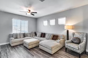 4627 E Navigator Ln, Phoenix, AZ 85050 - Photo 12