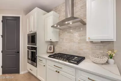 32064 N 136th Avenue, Peoria, AZ 85383 - Photo 2