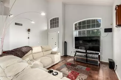 5036 N 86th Drive, Glendale, AZ 85305 - Photo 8