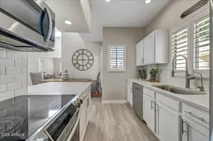 11333 N 92nd St, Scottsdale, AZ 85260 - Photo 6