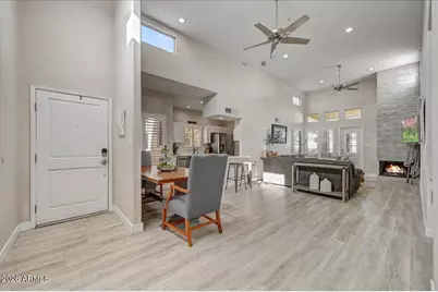 11333 N 92nd Street #1123, Scottsdale, AZ 85260 - Photo 2