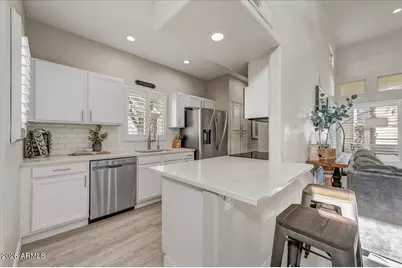 11333 N 92nd Street #1123, Scottsdale, AZ 85260 - Photo 4