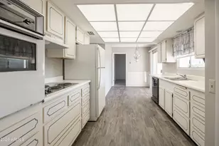 19614 N 132nd Dr, Sun City West, AZ 85375 - Photo 10