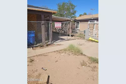 2012 N 24th Place, Phoenix, AZ 85008 - Photo 2