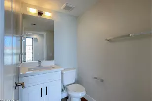 3215 E Flower St St, Phoenix, AZ 85018 - Photo 18