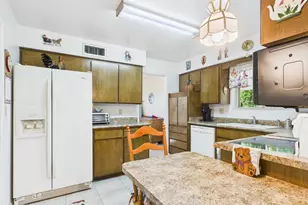 618 N 62nd St, Mesa, AZ 85205 - Photo 6