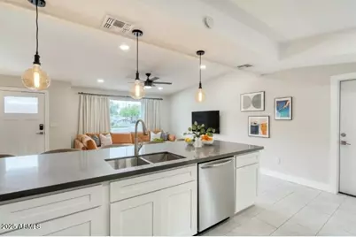 7504 E 1st Street, Scottsdale, AZ 85251 - Photo 10