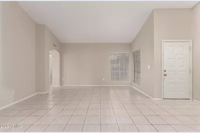 8802 W Townley Avenue W, Peoria, AZ 85345 - Photo 6