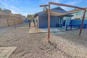 908 E Wahalla Ln, Phoenix, AZ 85024 - Photo 8