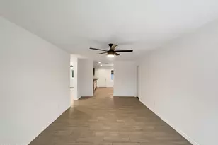 1838 W Alta Vista Rd, Phoenix, AZ 85041 - Photo 8