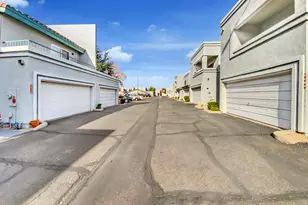 8605 N 67th Ln, Peoria, AZ 85345 - Photo 14