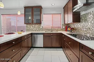 5961 W Saragosa Ct, Chandler, AZ 85226 - Photo 6