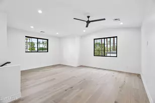 4419 N 43rd Pl, Phoenix, AZ 85018 - Photo 18