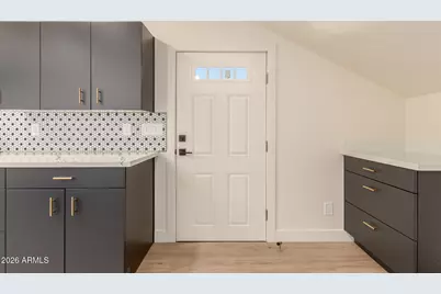 125 N 11th Avenue #B, Phoenix, AZ 85007 - Photo 12