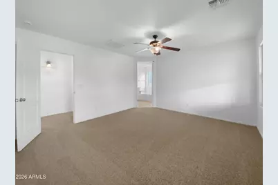 946 E Leslie Avenue, San Tan Valley, AZ 85140 - Photo 4