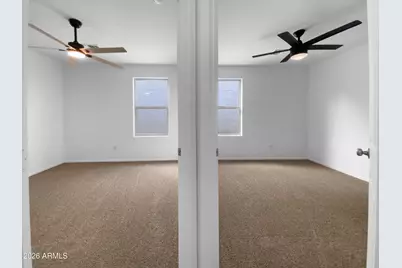 946 E Leslie Avenue, San Tan Valley, AZ 85140 - Photo 16