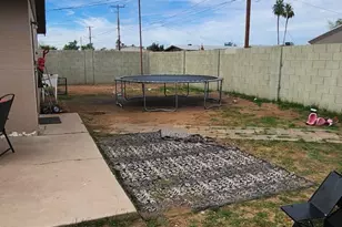 5442 W Edgemont Ave, Phoenix, AZ 85035 - Photo 8