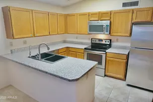 18809 N 45th Pl, Phoenix, AZ 85050 - Photo 4