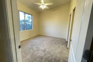 2929 W Yorkshire Dr, Phoenix, AZ 85027 - Photo 18