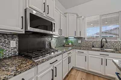 10614 E Lincoln Avenue, Mesa, AZ 85212 - Photo 18