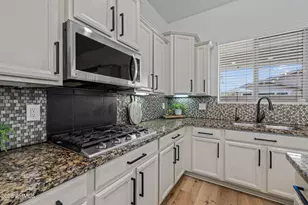 10614 E Lincoln Ave, Mesa, AZ 85212 - Photo 18