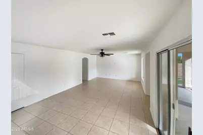 433 E Lakeview Drive, San Tan Valley, AZ 85143 - Photo 6