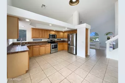 433 E Lakeview Drive, San Tan Valley, AZ 85143 - Photo 2