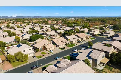 7150 W Dreyfus Drive, Peoria, AZ 85381 - Photo 48