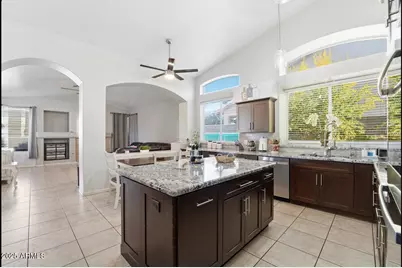 7150 W Dreyfus Drive, Peoria, AZ 85381 - Photo 10