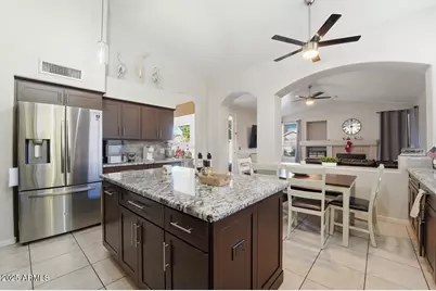 7150 W Dreyfus Drive, Peoria, AZ 85381 - Photo 12