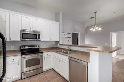 462 N 168th Lane, Goodyear, AZ 85338 - Photo 16